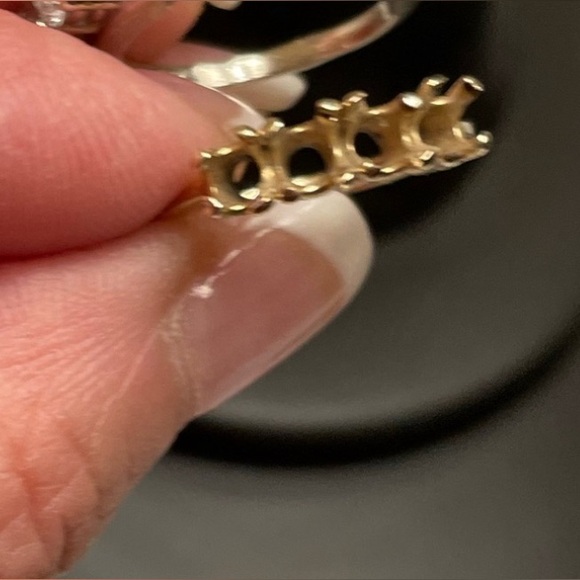 Solid 14k gold 4diamond SETTING only. - Picture 4 of 7